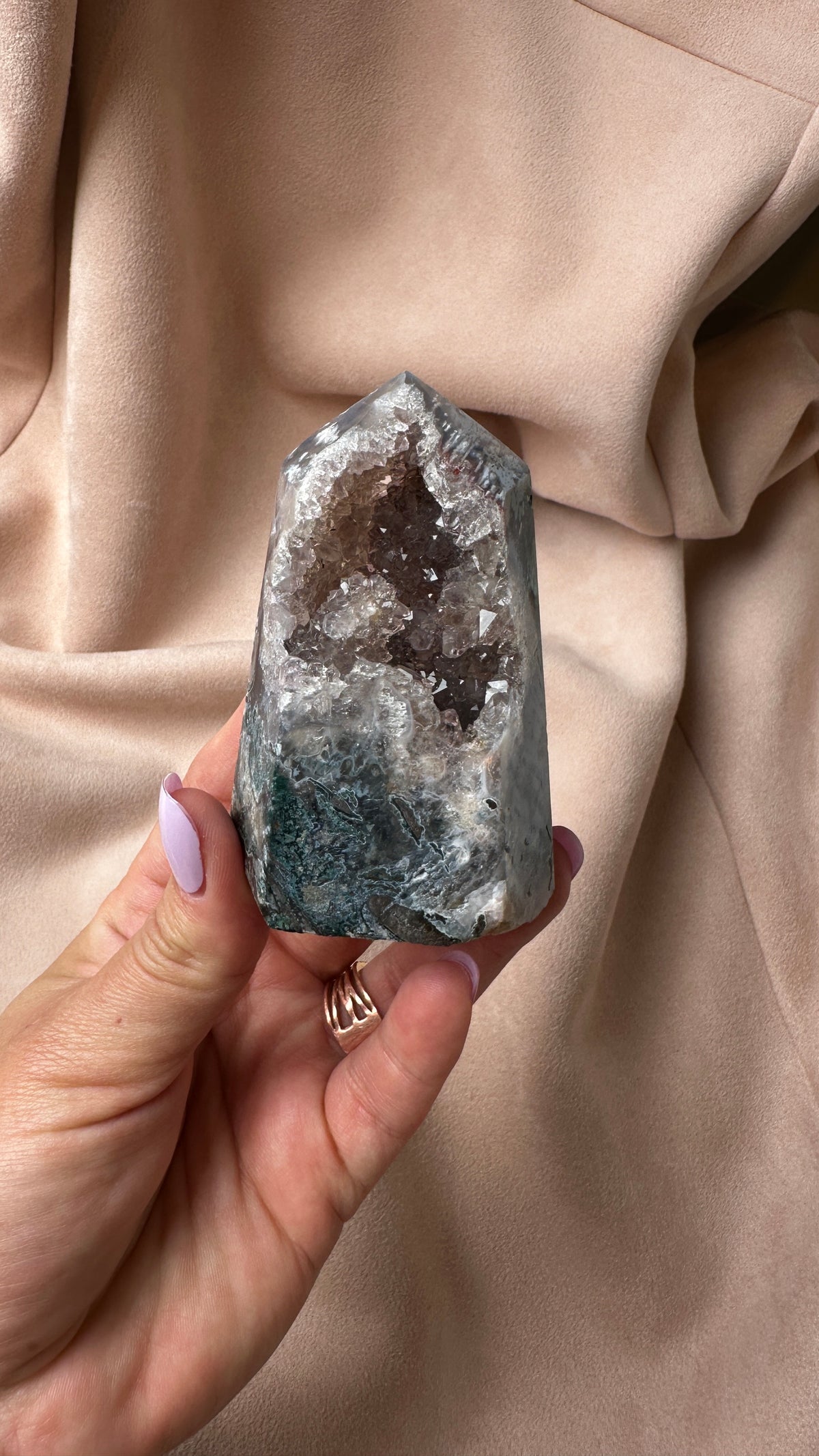 Sugar Druzy Agate Tower Amethyst with Portal (V)