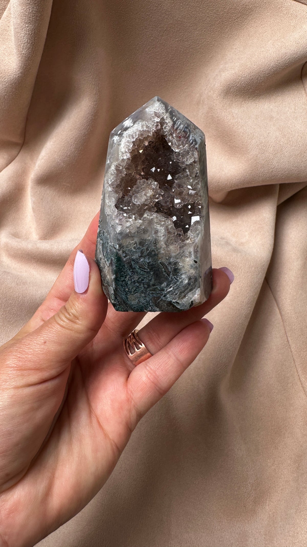 Sugar Druzy Agate Tower Amethyst with Portal (V)