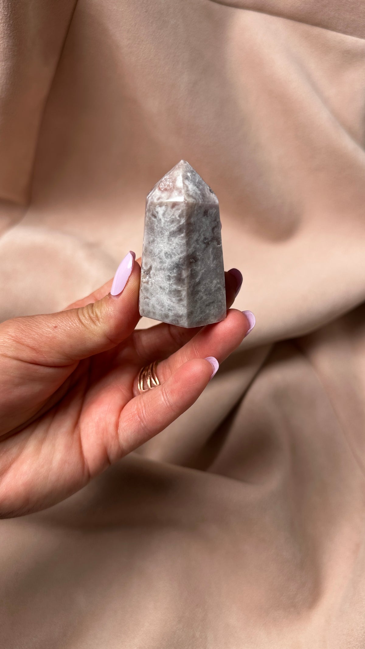 Dreamy Agate Petite Tower Amethyst (Y)