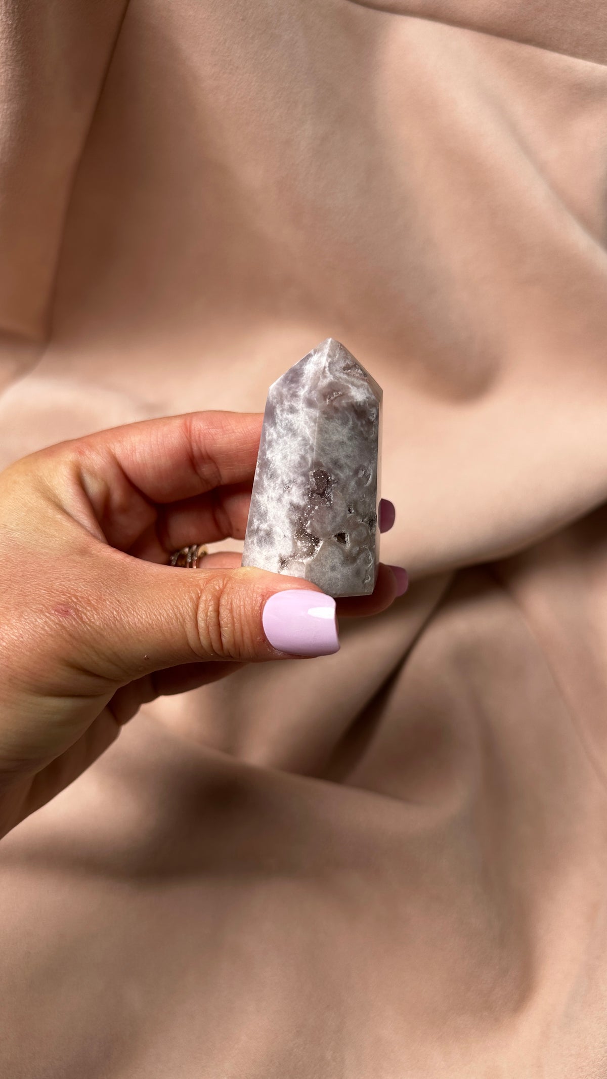 Dreamy Agate Petite Tower Amethyst (Y)